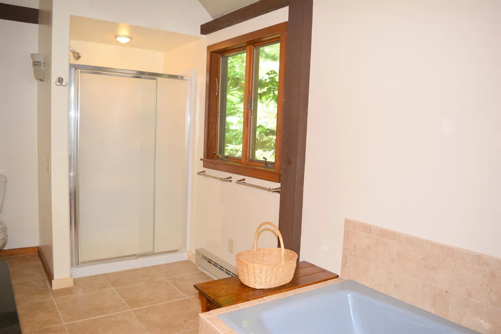 4 Anderson Pond Road Grantham NH 03753