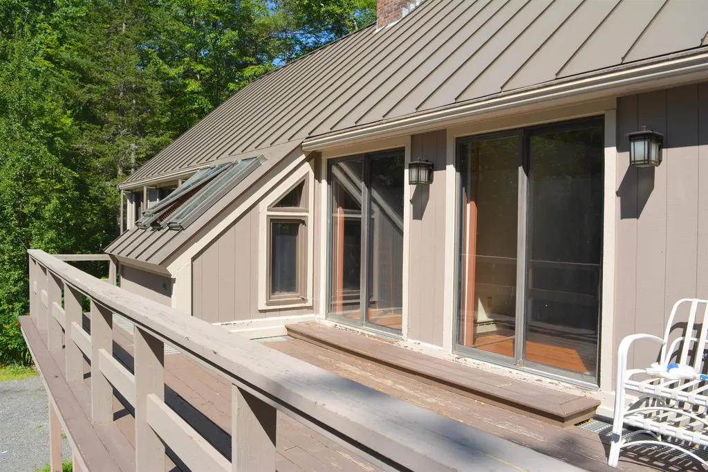 4 Anderson Pond Road Grantham NH 03753