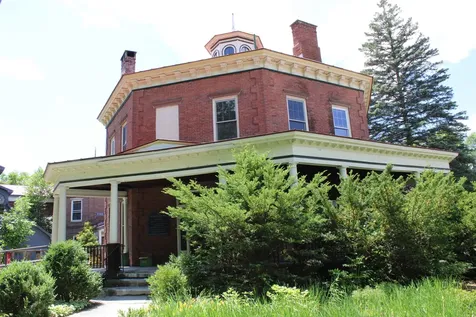105 Eastern Avenue St. Johnsbury VT 05819