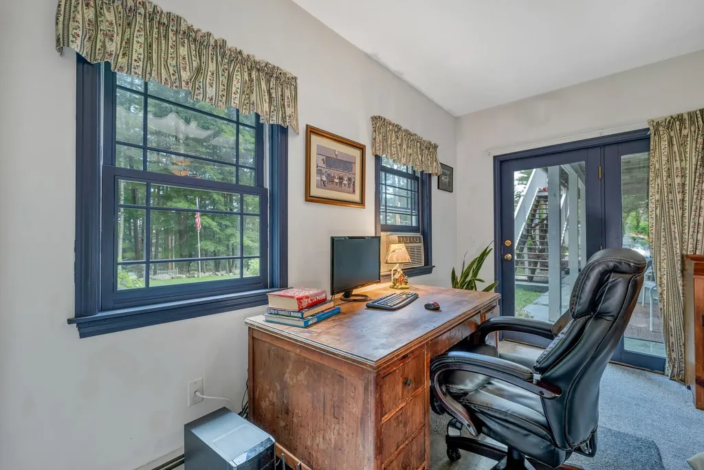 10 Baas Drive Wolfeboro NH 03894