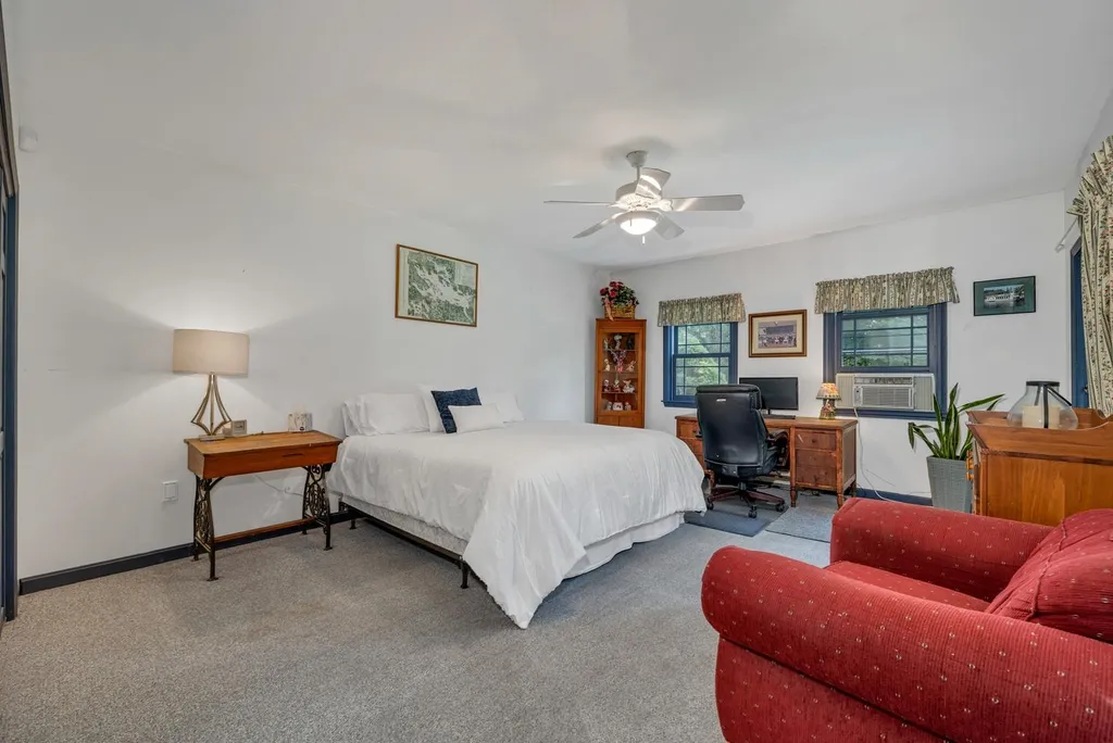 10 Baas Drive Wolfeboro NH 03894