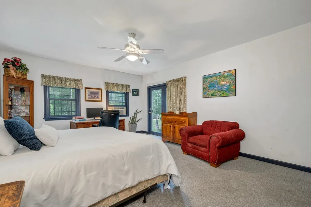 10 Baas Drive Wolfeboro NH 03894