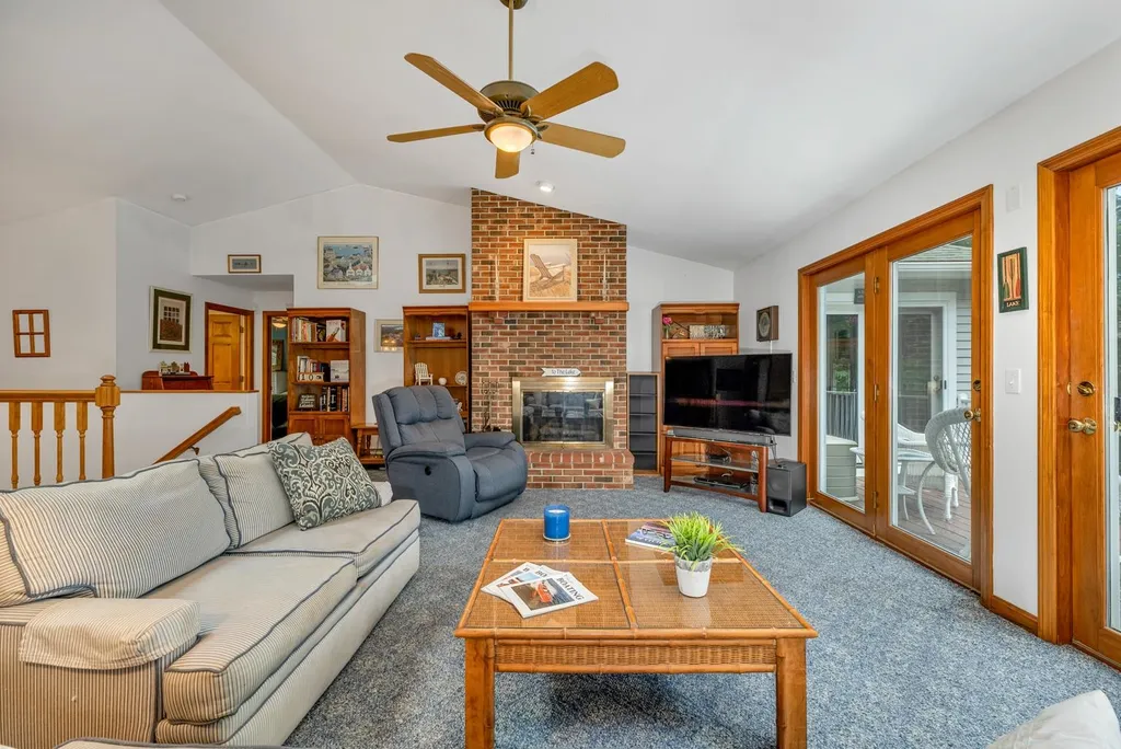 10 Baas Drive Wolfeboro NH 03894