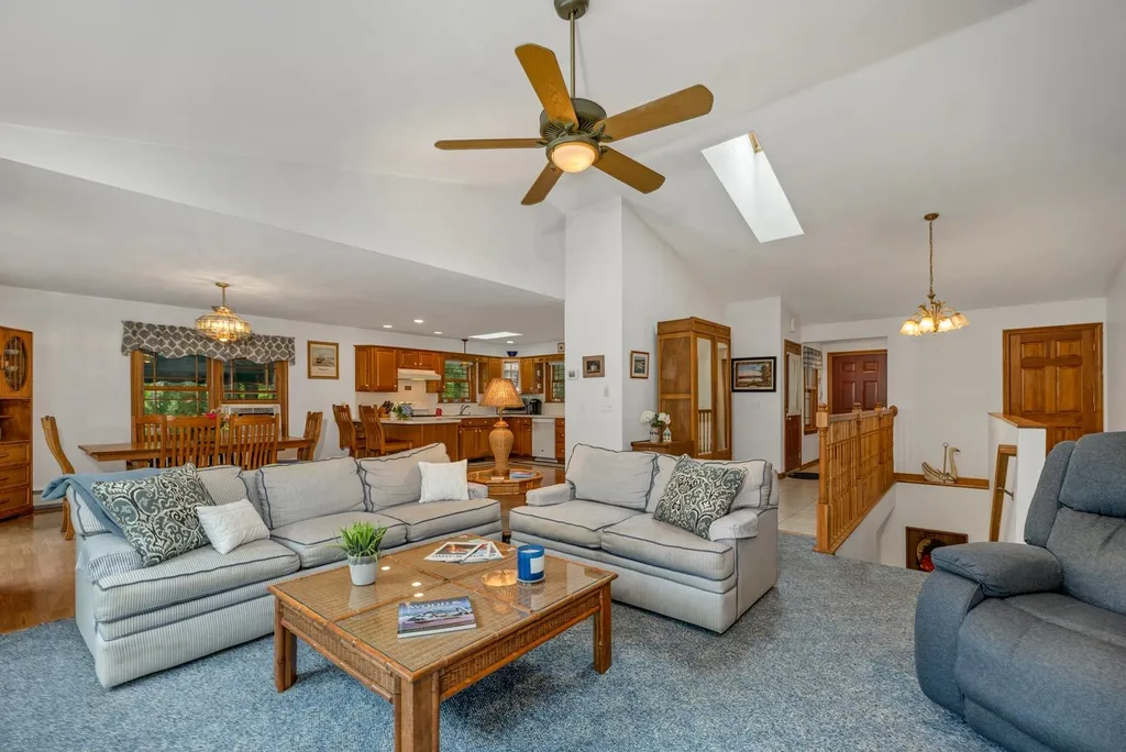 10 Baas Drive Wolfeboro NH 03894