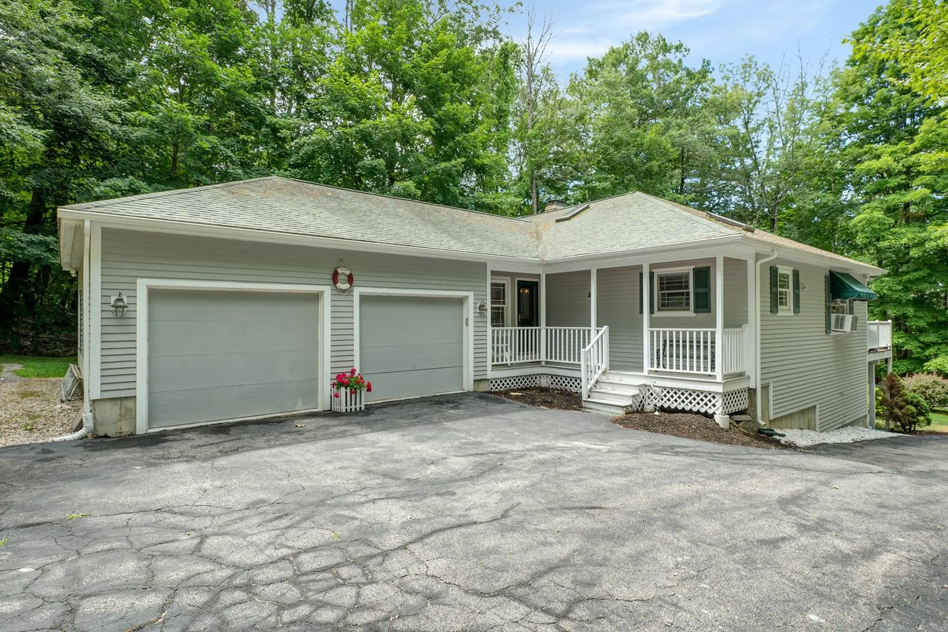 10 Baas Drive Wolfeboro NH 03894
