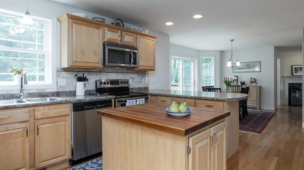 203 Joe English Road New Boston NH 03070