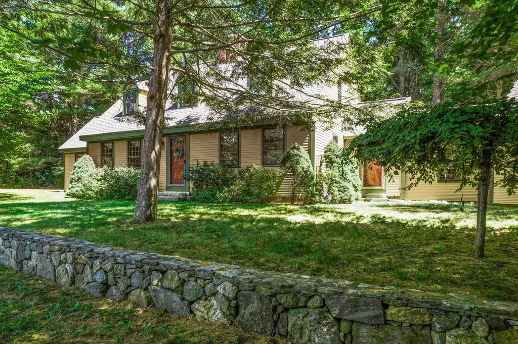 32 Olde Parish Road Rye NH 03870