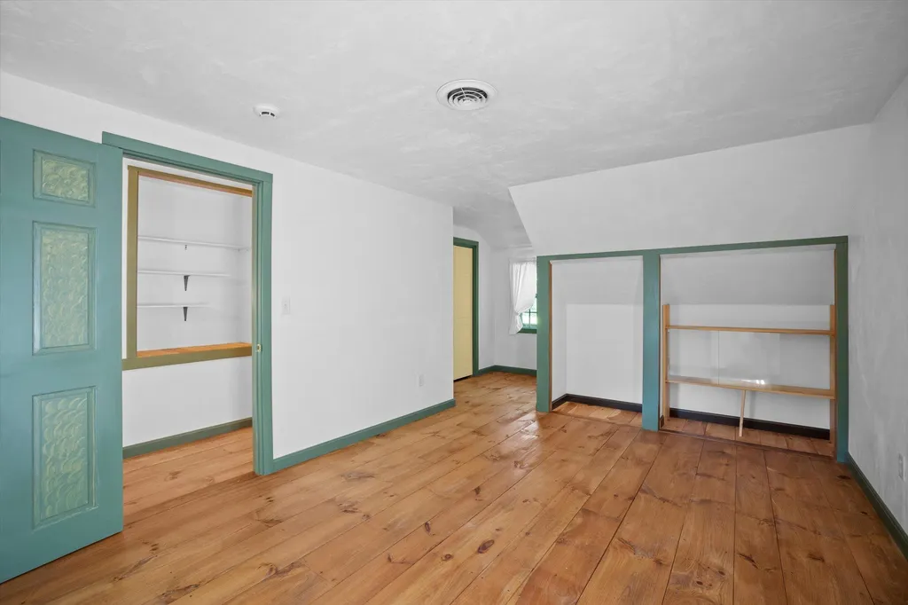 32 Olde Parish Road Rye NH 03870
