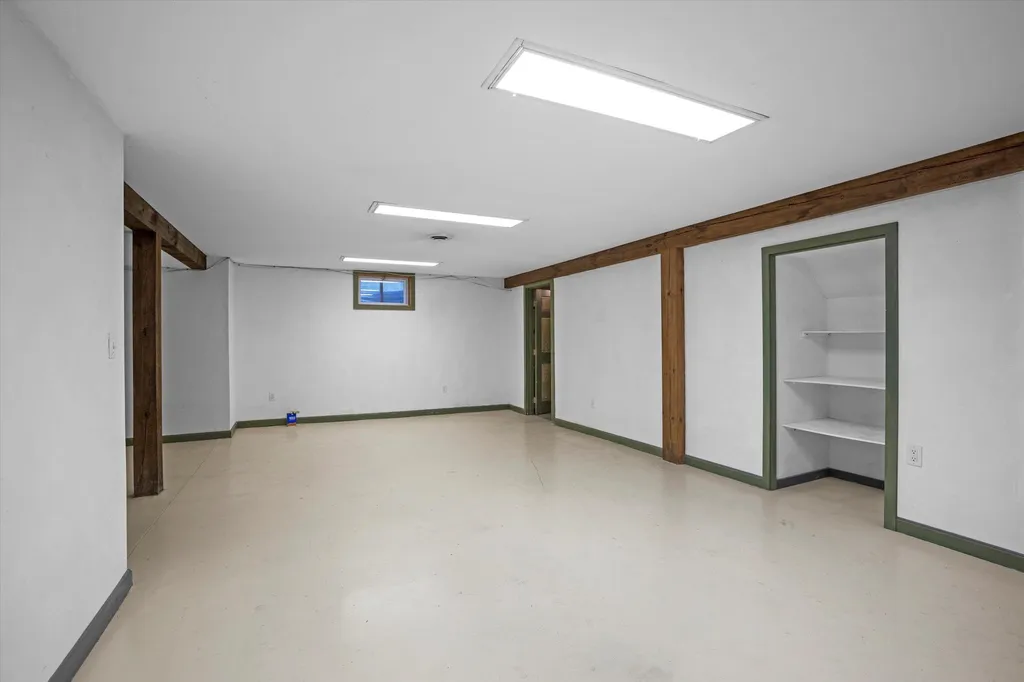 32 Olde Parish Road Rye NH 03870