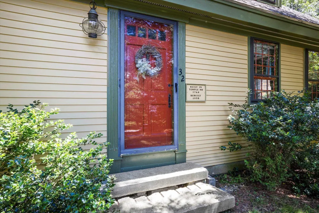 32 Olde Parish Road Rye NH 03870