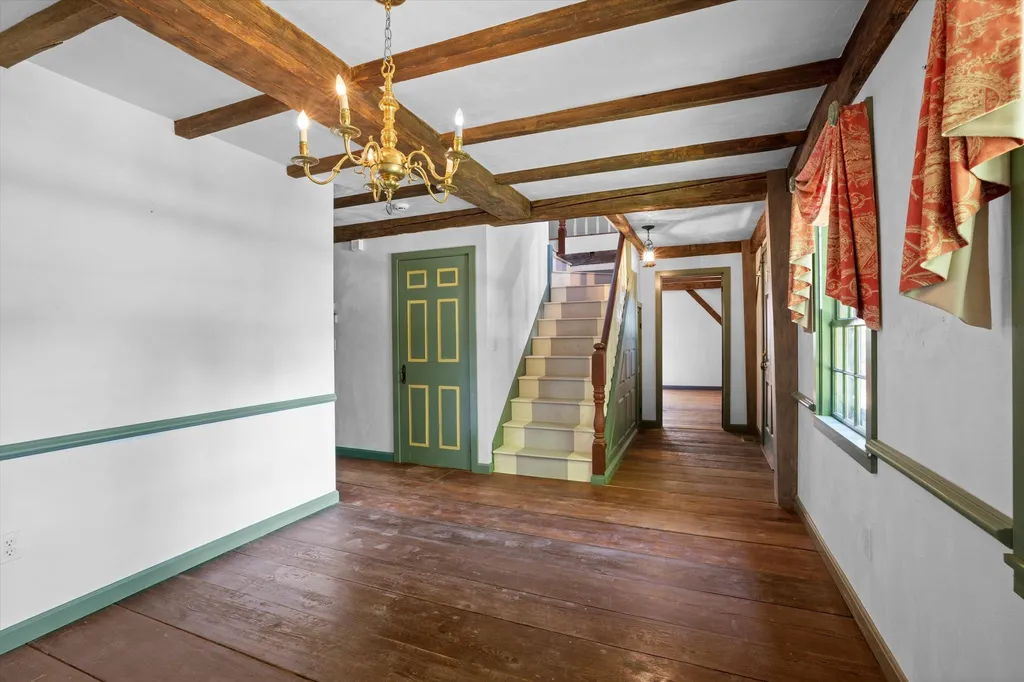 32 Olde Parish Road Rye NH 03870