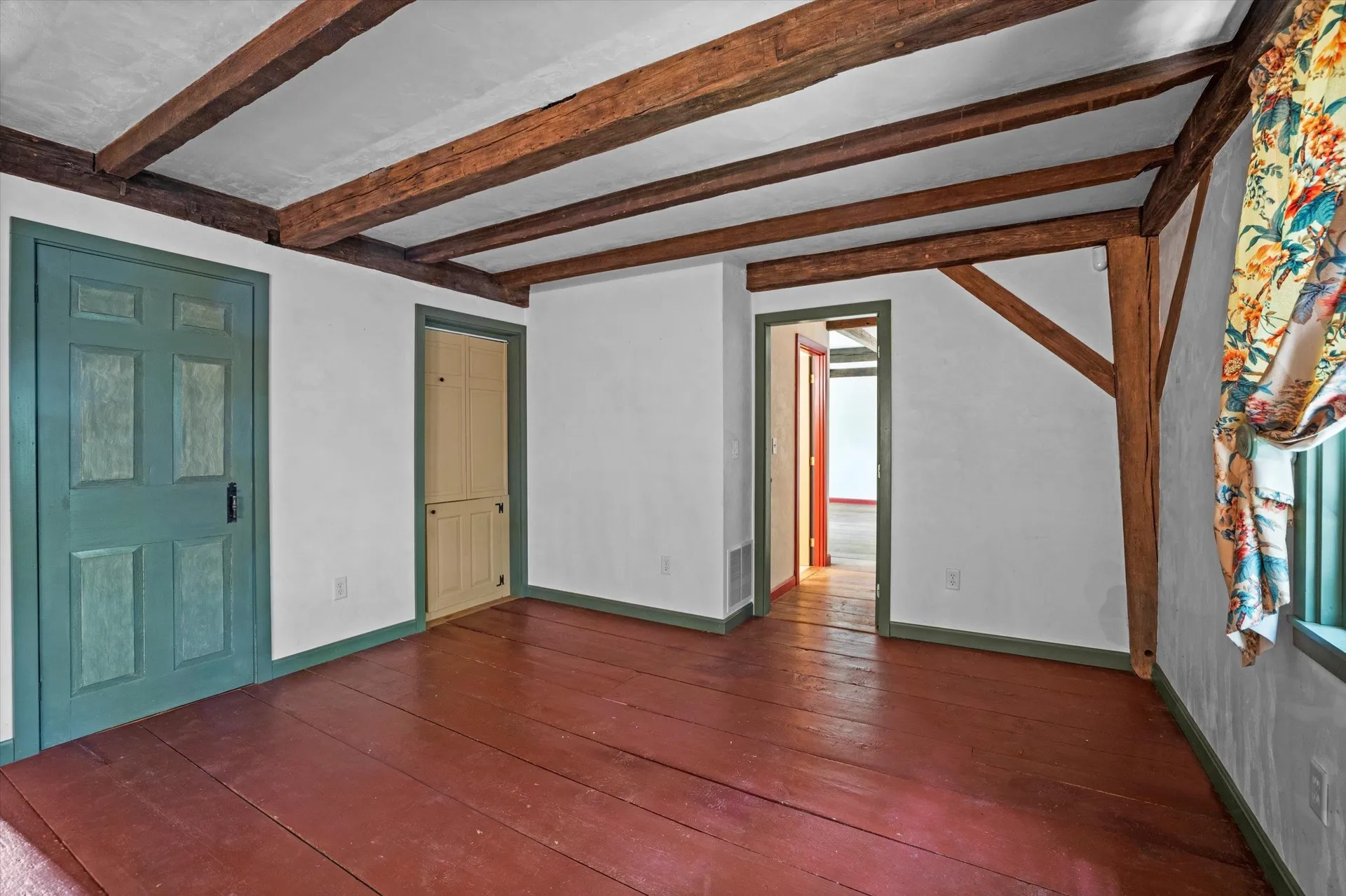 32 Olde Parish Road Rye NH 03870