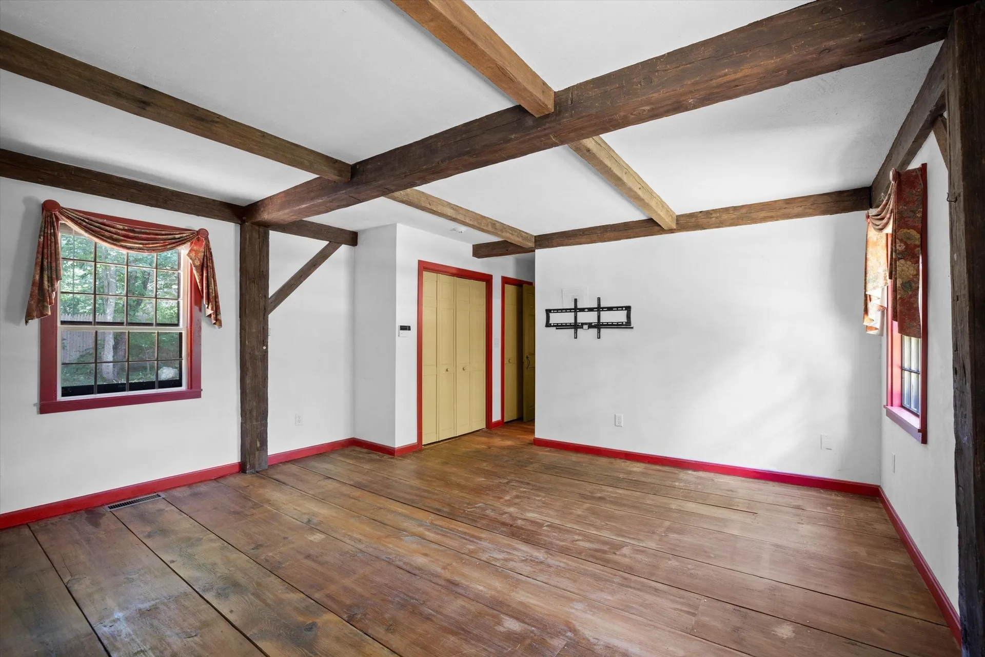 32 Olde Parish Road Rye NH 03870
