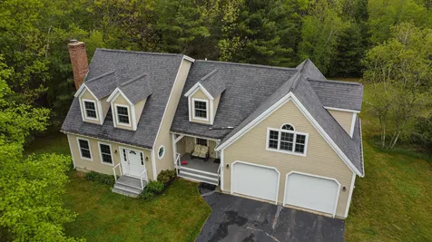 630 Scruton Pond Road Barrington NH 03825