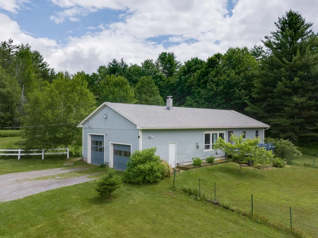 280 Center Road Hyde Park VT 05655-9206