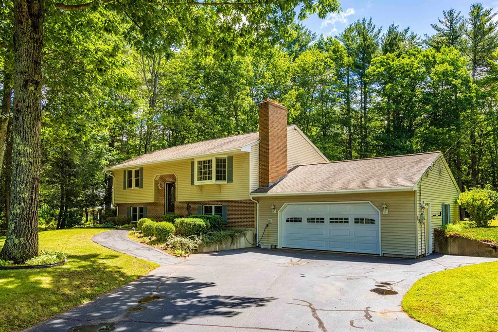 4 Landry Lane Rochester NH 03839