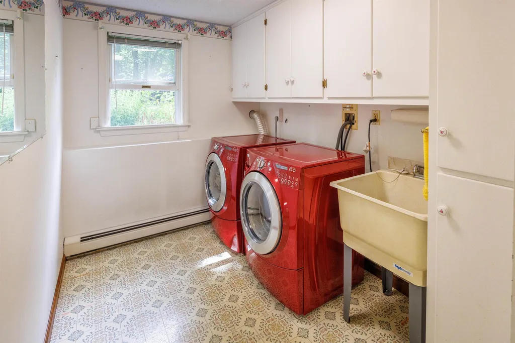 4 Landry Lane Rochester NH 03839