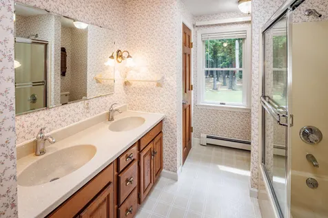 4 Landry Lane Rochester NH 03839
