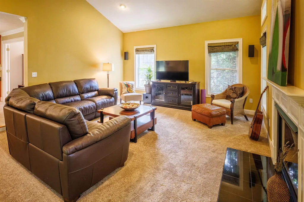 27 Overlook Drive Dover NH 03820