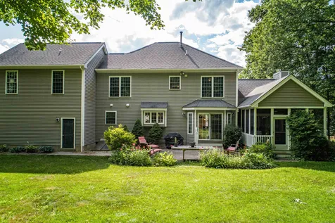 27 Overlook Drive Dover NH 03820