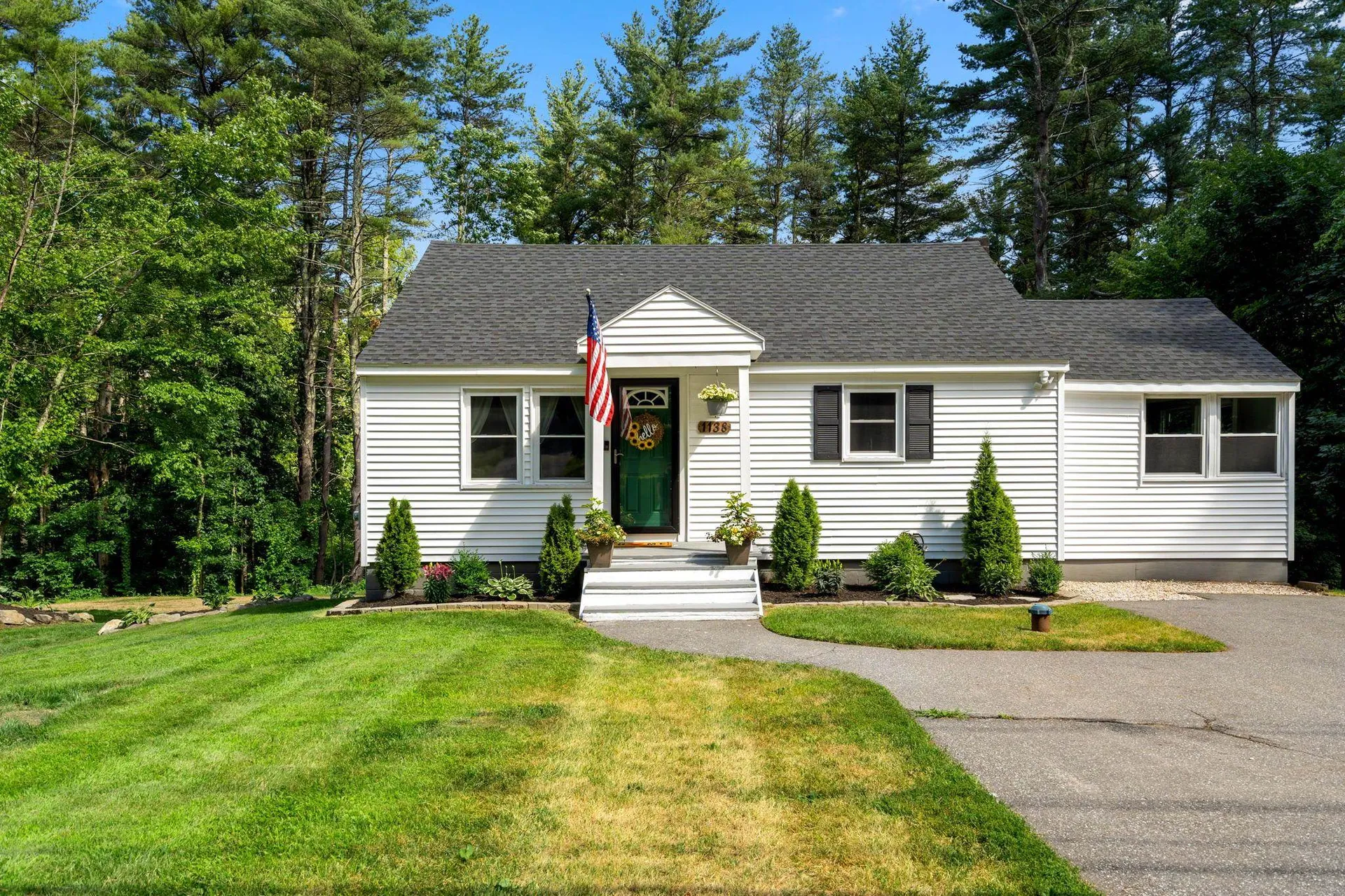 1138 Bridge Street Pelham NH 03076