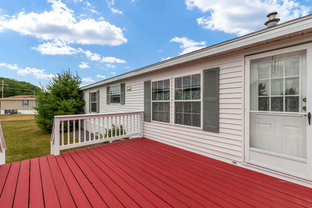 17 Independence Drive Dover NH 03820