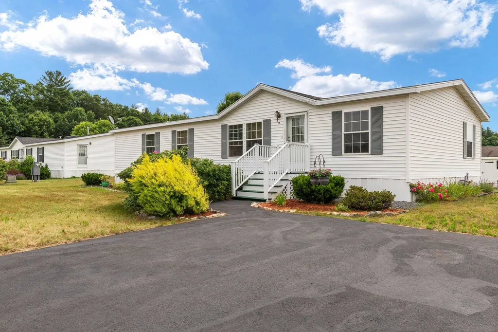 17 Independence Drive Dover NH 03820