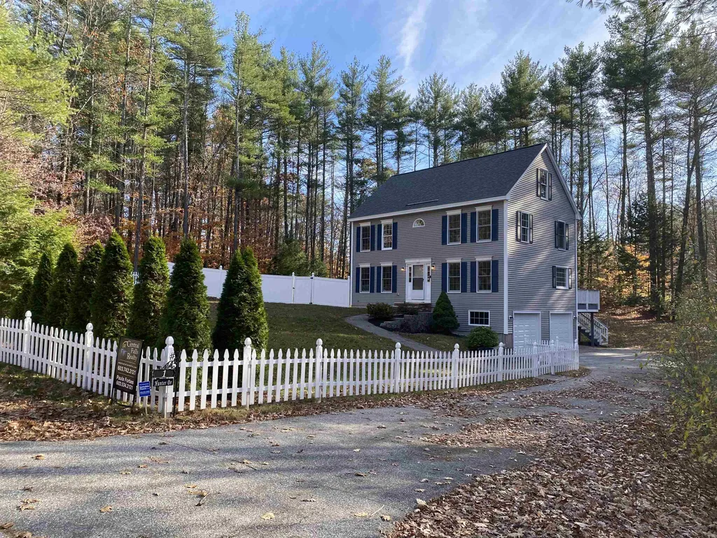1 Hunter Drive Epping NH 03042