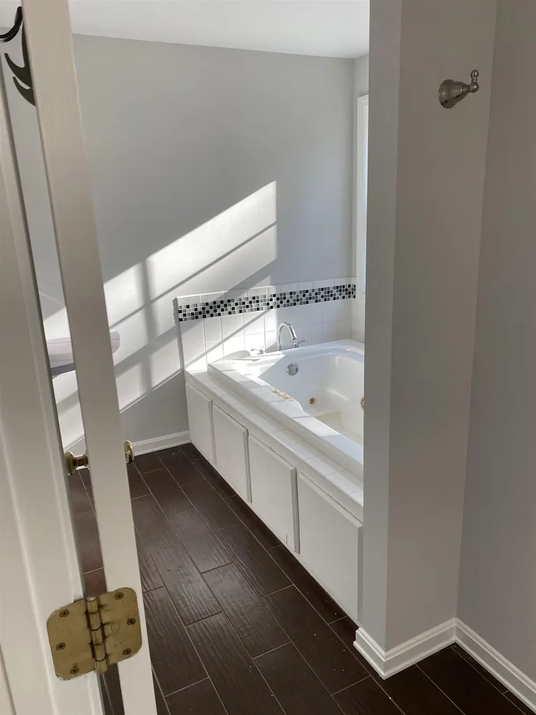1 Hunter Drive Epping NH 03042