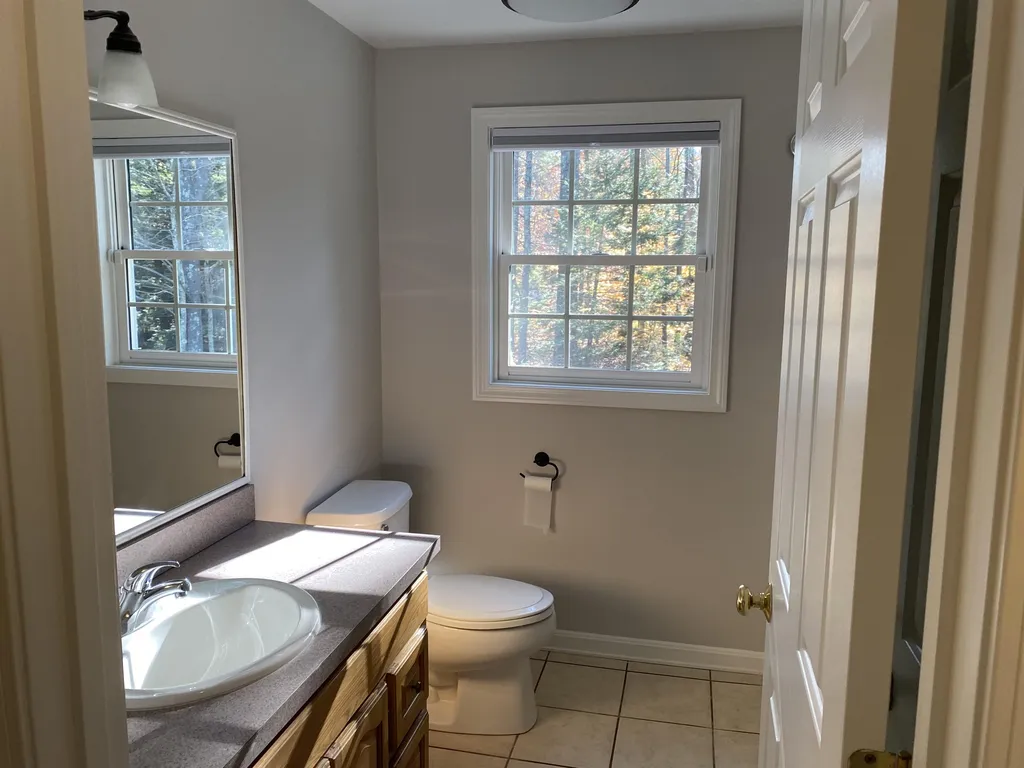 1 Hunter Drive Epping NH 03042