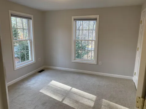 1 Hunter Drive Epping NH 03042