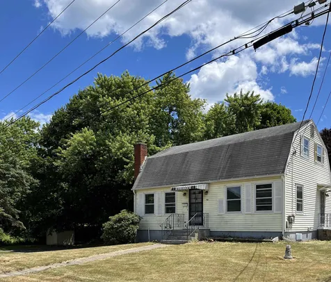 90 Edmond Avenue Portsmouth NH 03801