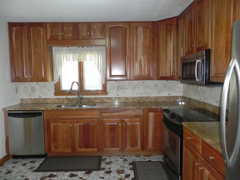72 Ponderosa Drive Colchester VT 05446