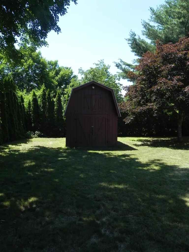 72 Ponderosa Drive Colchester VT 05446