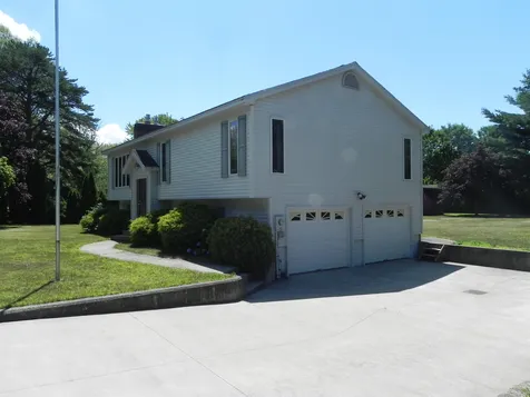 72 Ponderosa Drive Colchester VT 05446