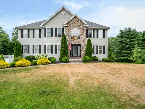 224 Patriot Drive Pelham NH 03076