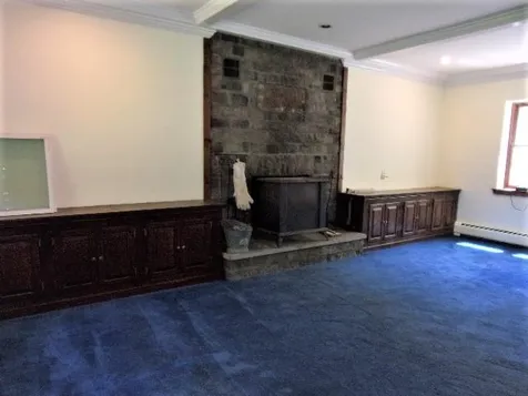 1413 East West Road Dummerston VT 05301