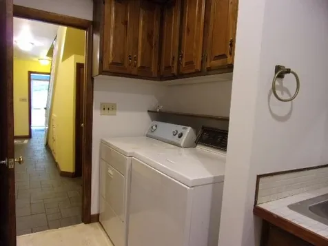 1413 East West Road Dummerston VT 05301