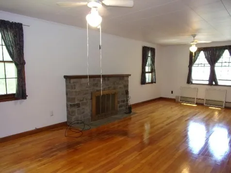 1413 East West Road Dummerston VT 05301