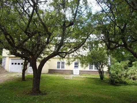 1413 East West Road Dummerston VT 05301