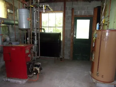 1413 East West Road Dummerston VT 05301