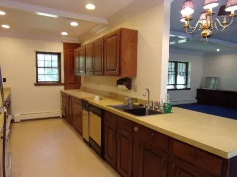 1413 East West Road Dummerston VT 05301