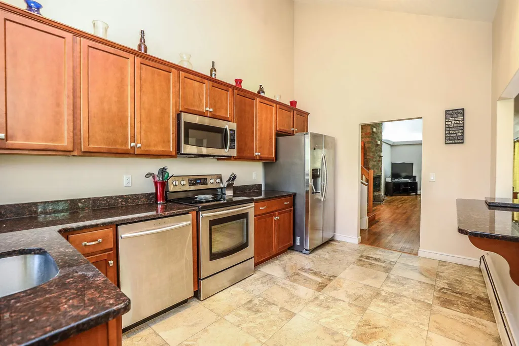 9 Briar Road Bedford NH 03110