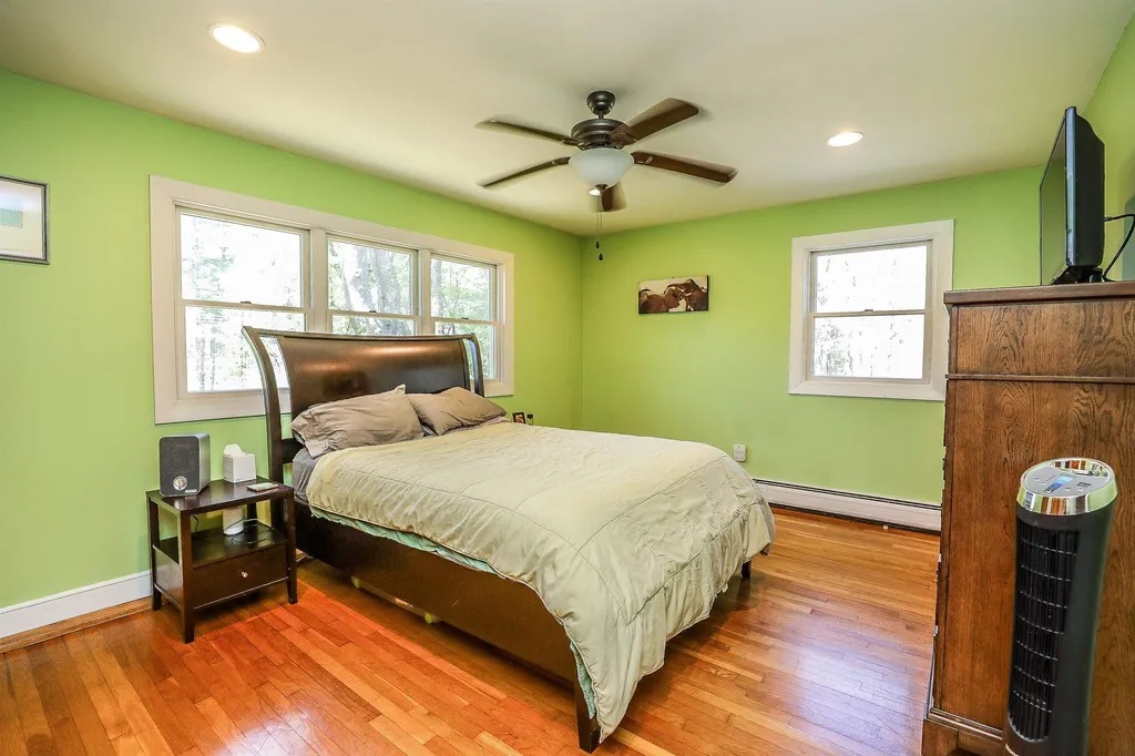 9 Briar Road Bedford NH 03110