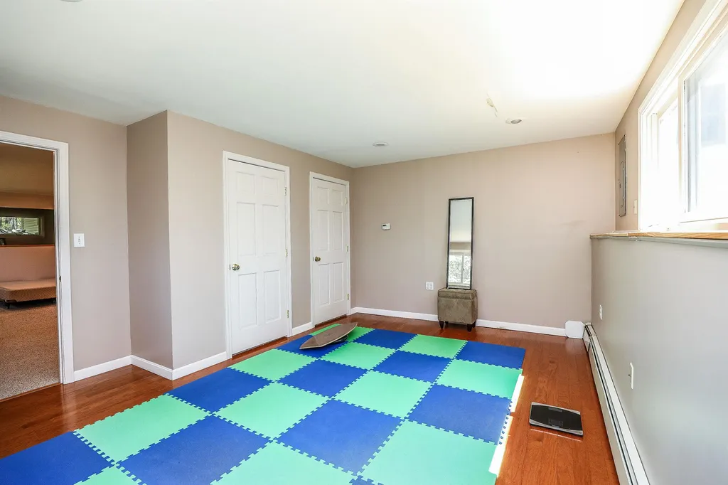 9 Briar Road Bedford NH 03110