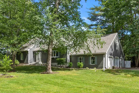 1 Humes Court Stratham NH 03885