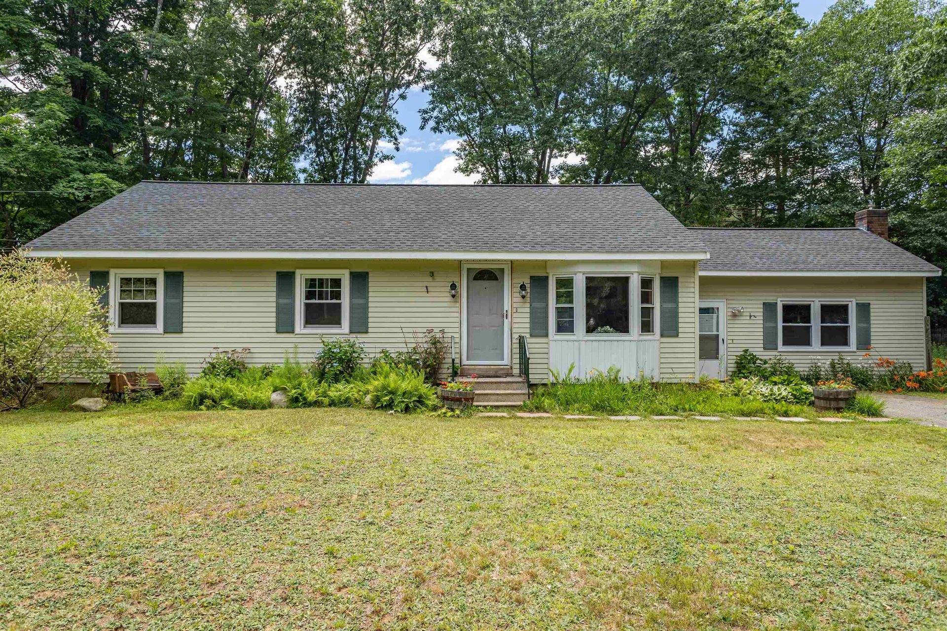2 Lincoln Road Newton NH 03858