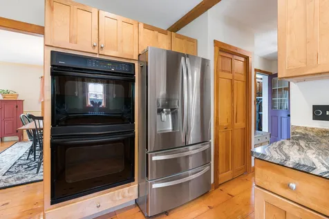 158 Carriage Road New Boston NH 03070