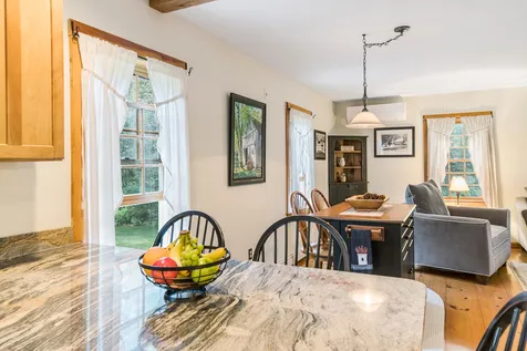 158 Carriage Road New Boston NH 03070