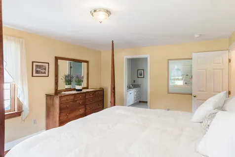 158 Carriage Road New Boston NH 03070